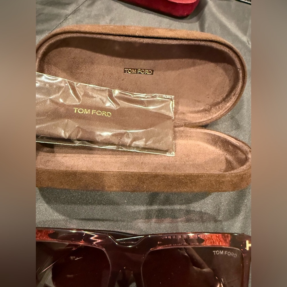 Tom Ford Sabrina-02 (FT0764) sunglasses with case and dusty - Picture 4 of 15